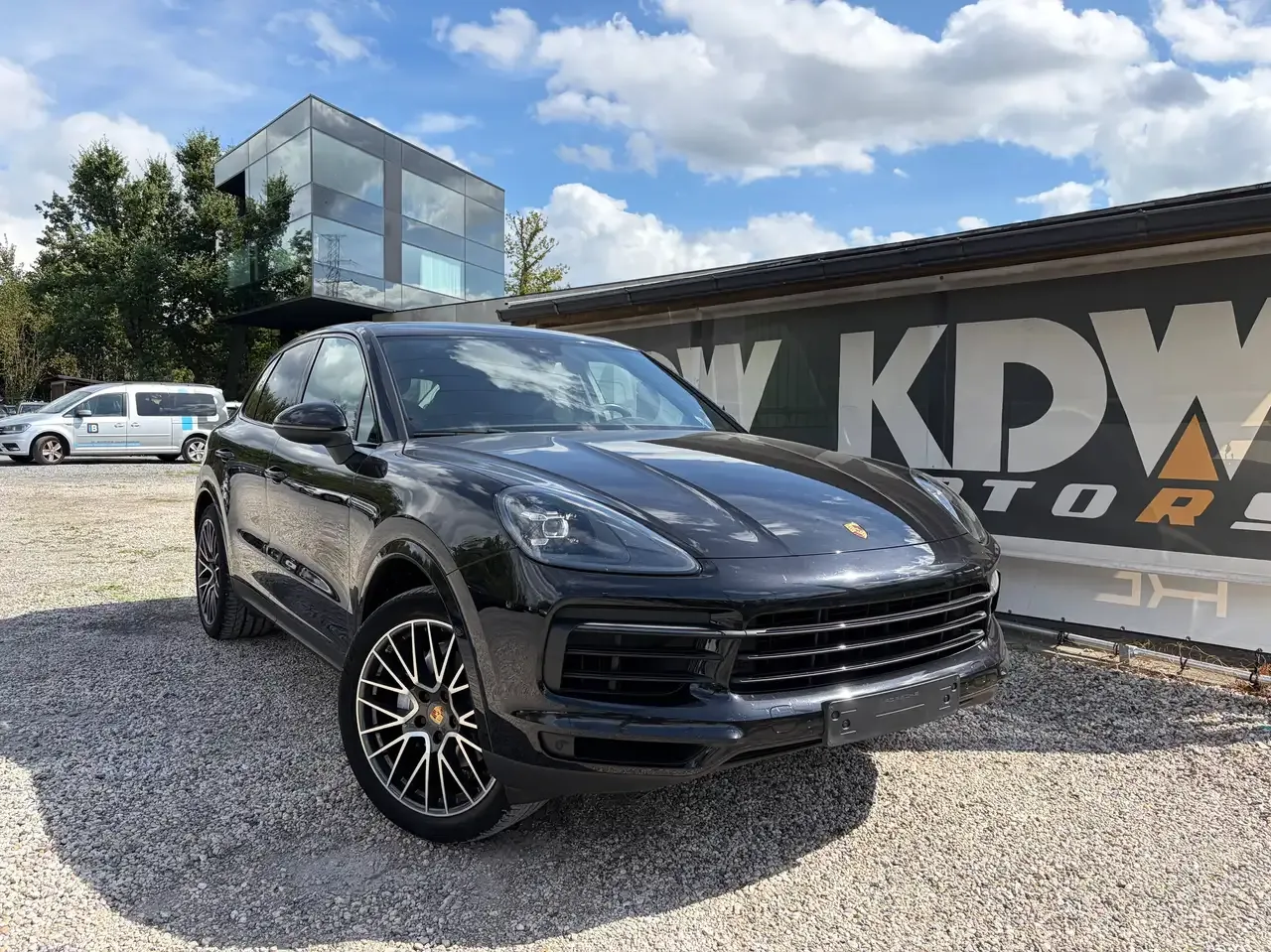 Porsche Cayenne - 1