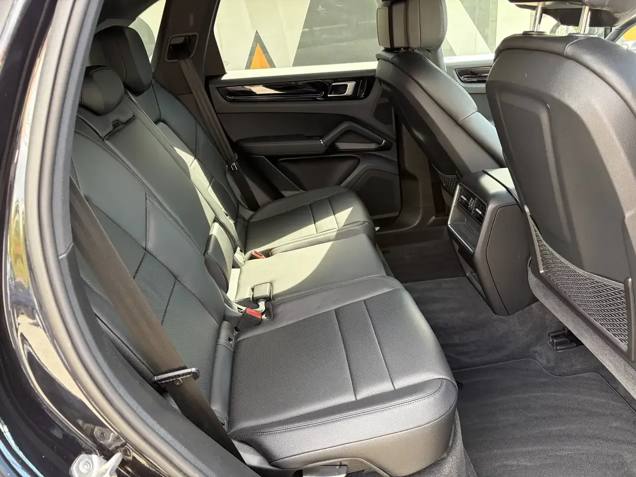 Porsche Cayenne - 11