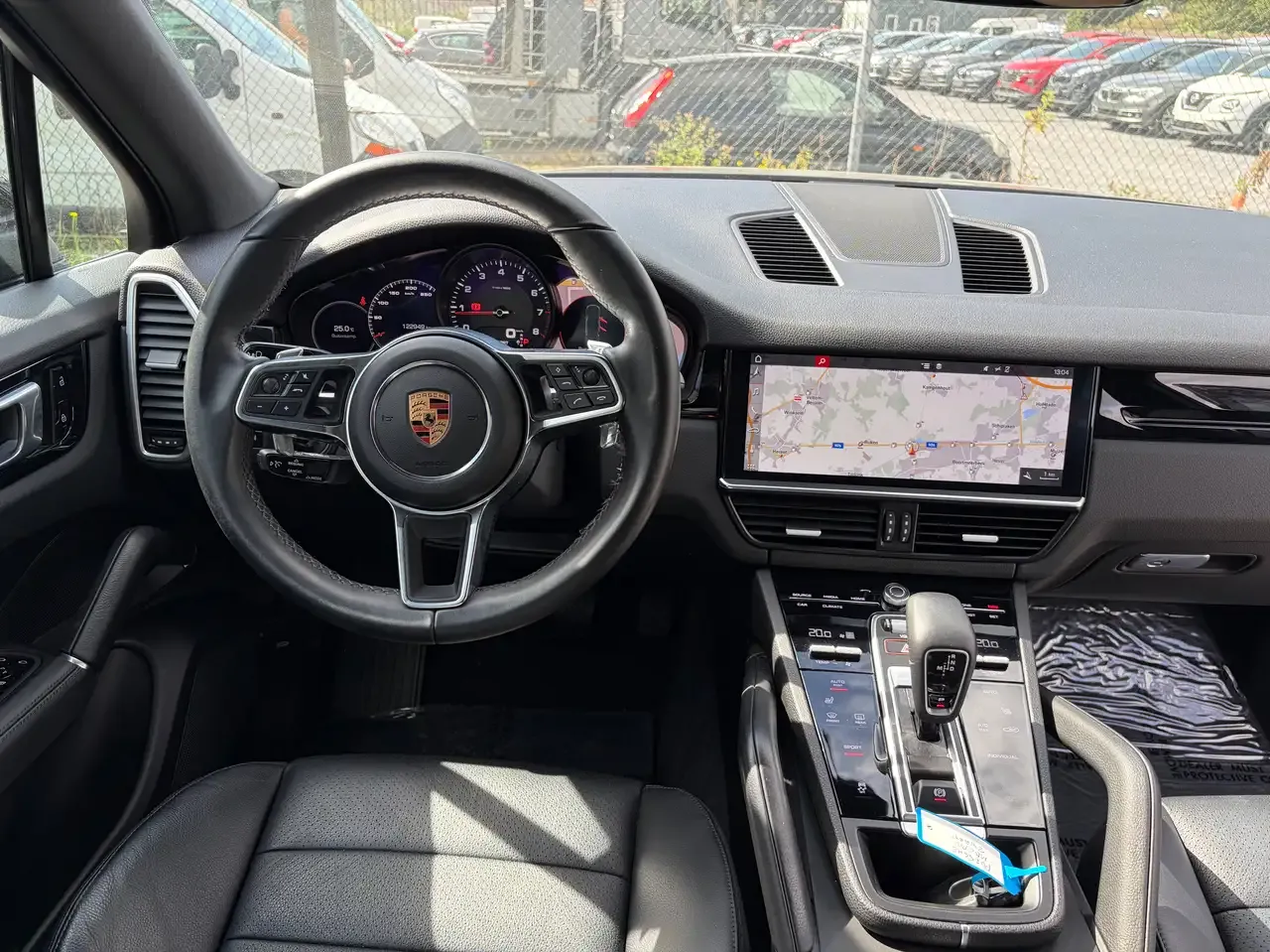 Porsche Cayenne - 12