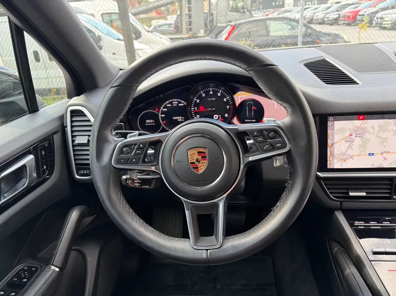 Porsche Cayenne - 15