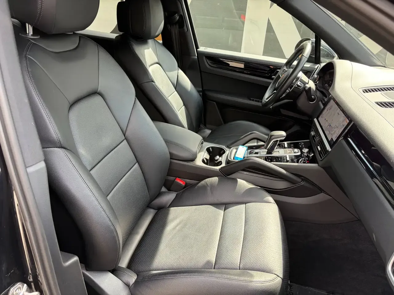 Porsche Cayenne - 8
