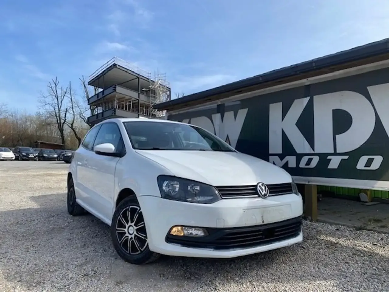 Volkswagen Polo - 1