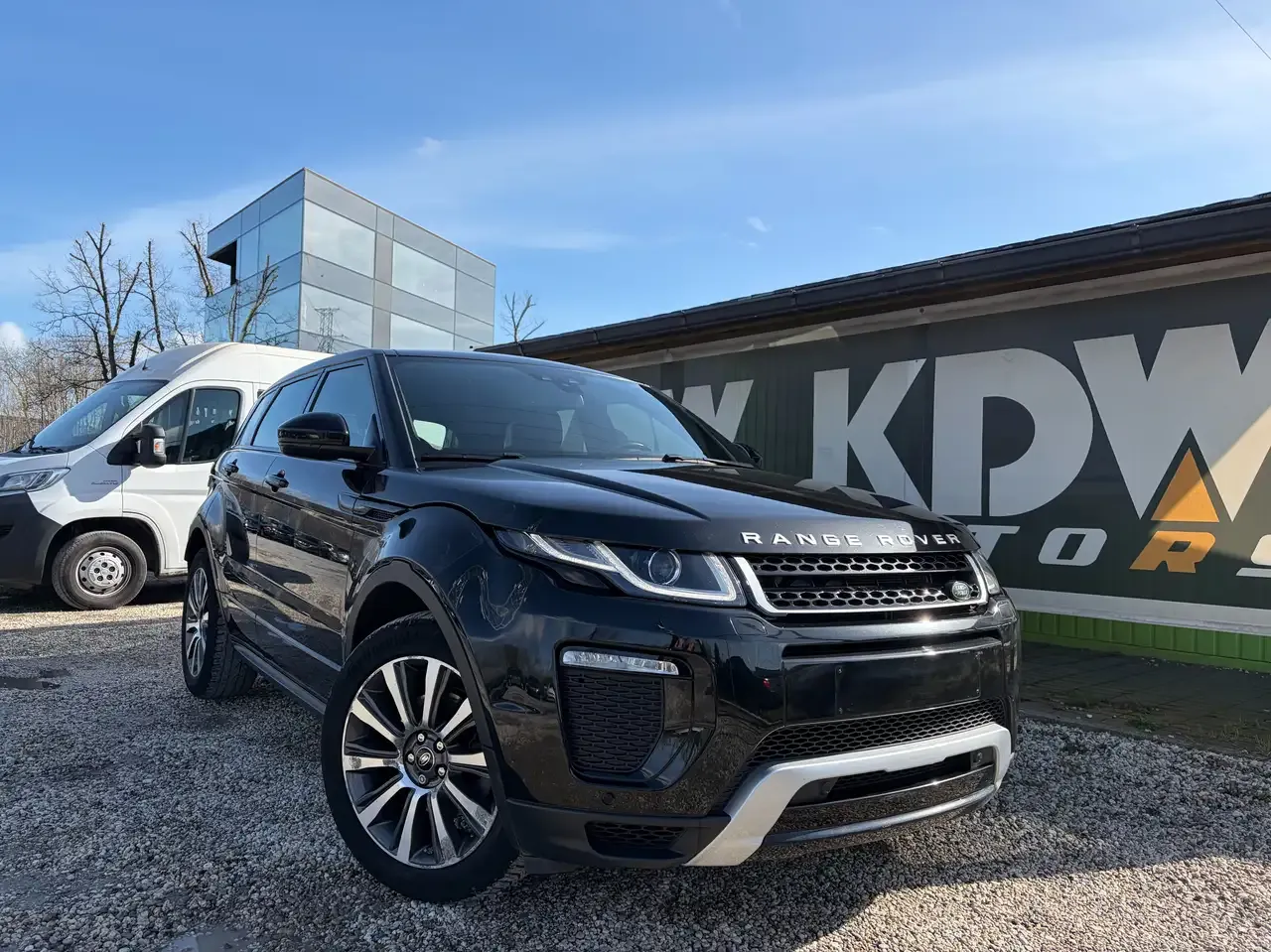 Land Rover Range Rover Evoque - 1