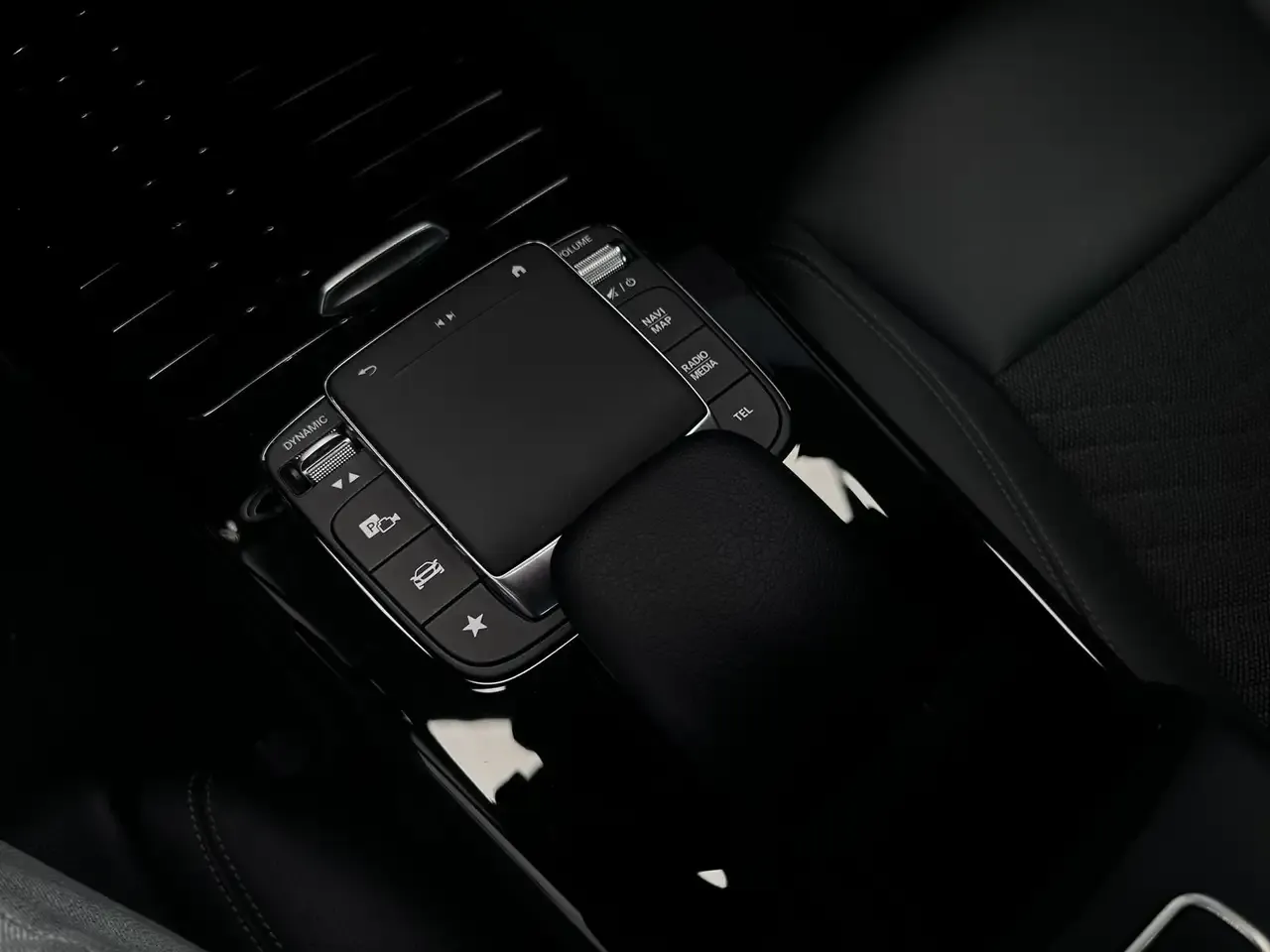 Mercedes-Benz A 250 - 31