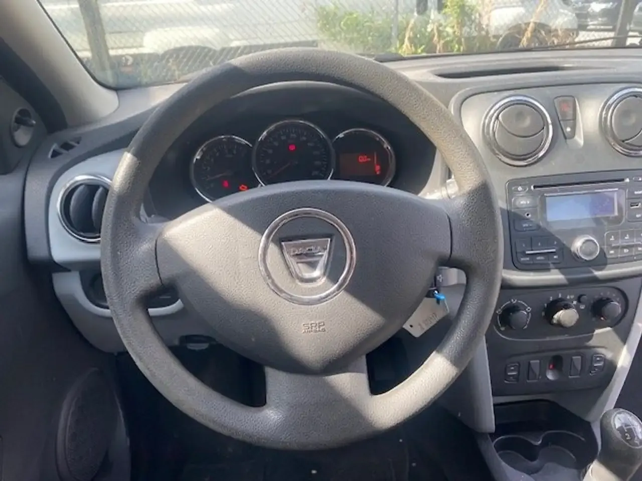 Dacia Sandero - 16