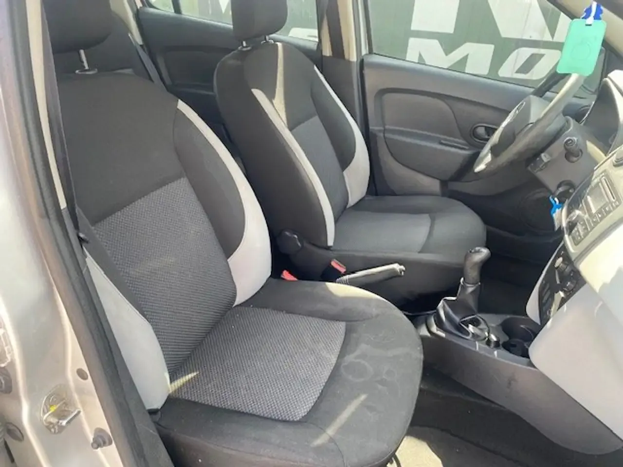Dacia Sandero - 9