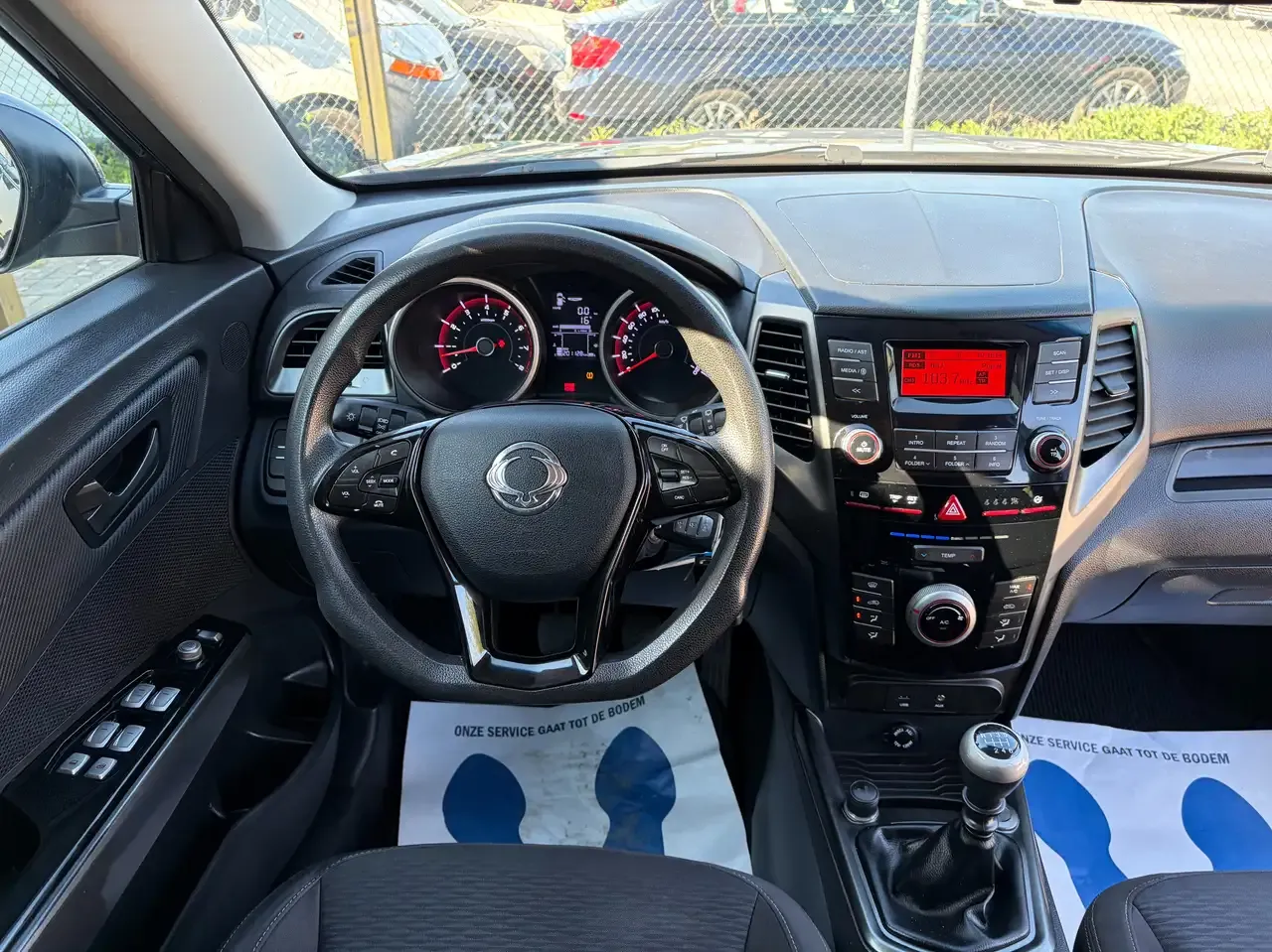 SsangYong XLV - 12