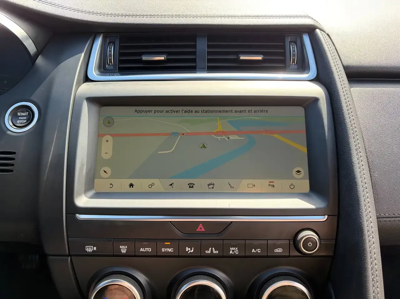 Jaguar E-Pace - 19