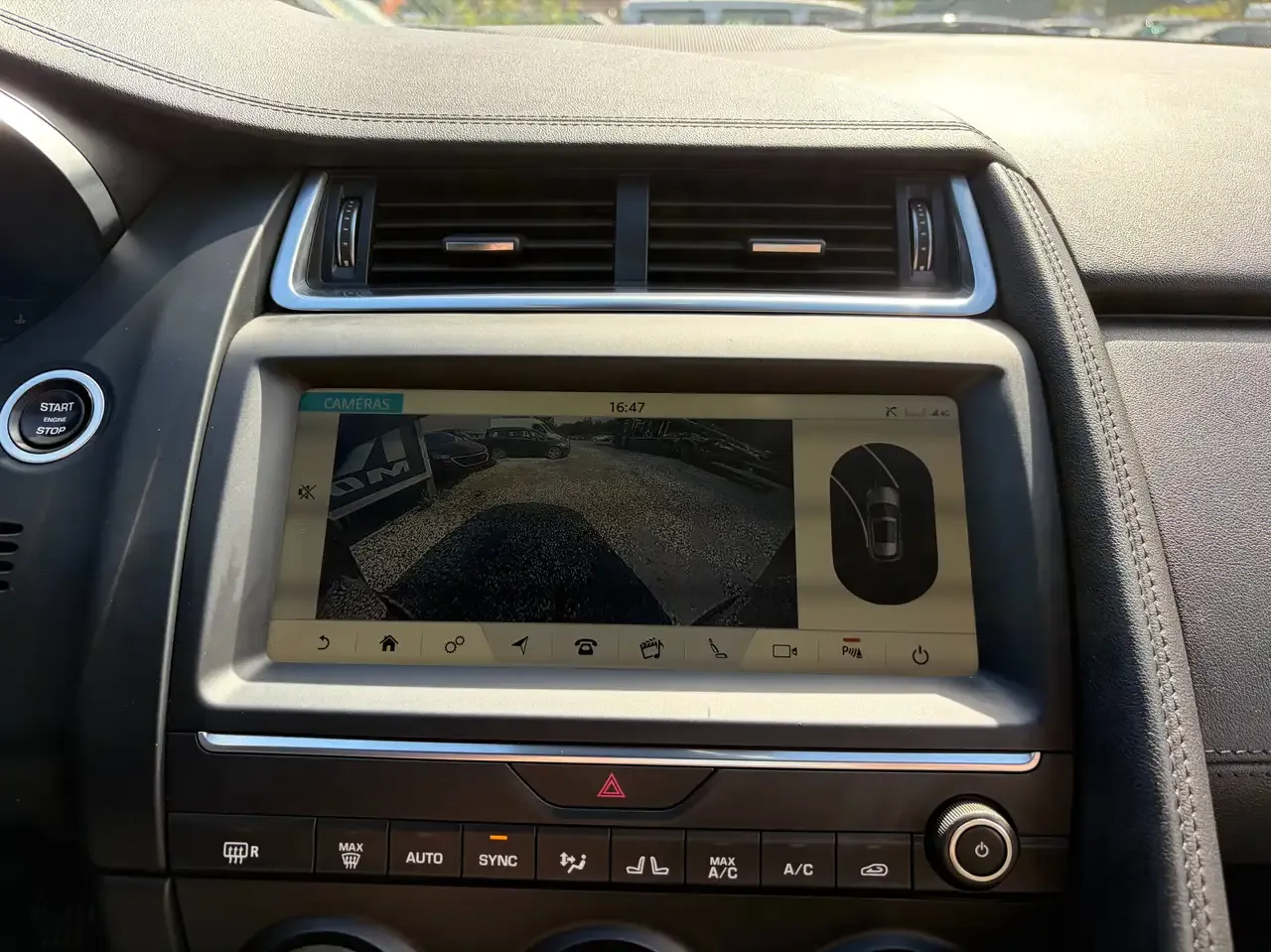 Jaguar E-Pace - 27
