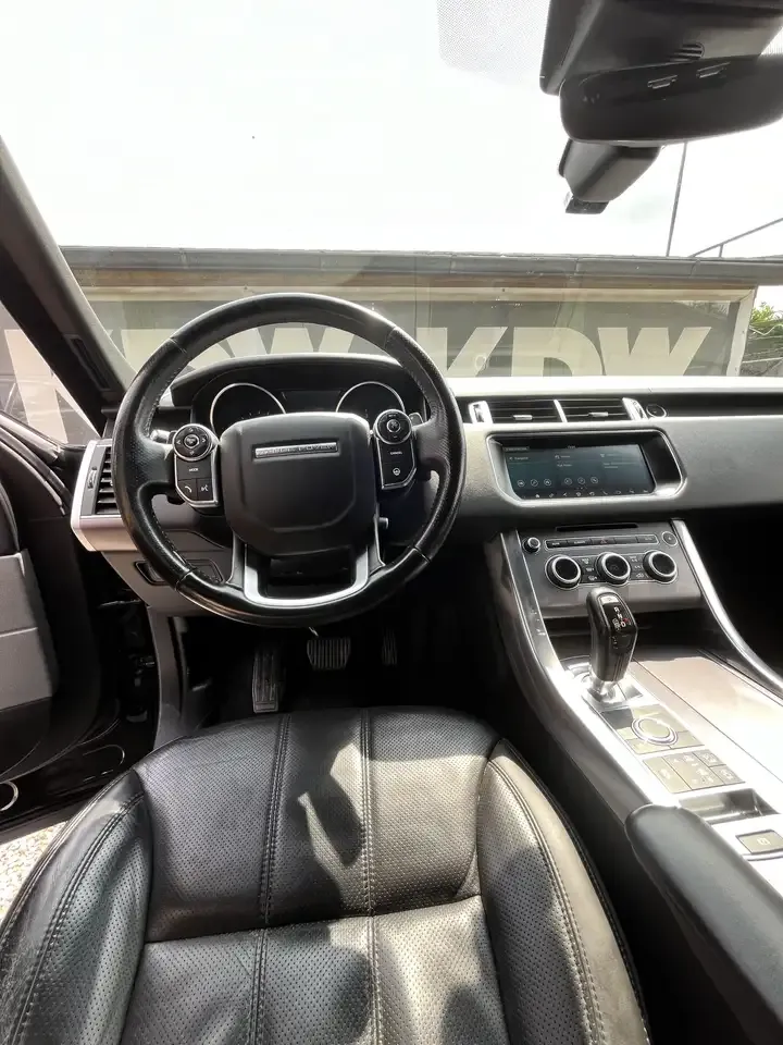 Land Rover Range Rover Sport - 8