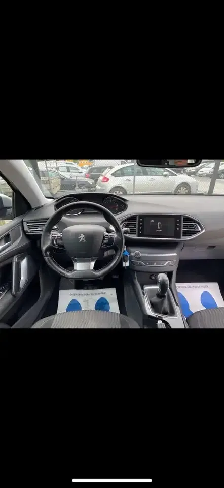 Peugeot 308 - 9