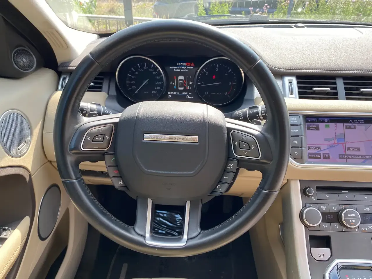 Land Rover Range Rover Evoque - 14