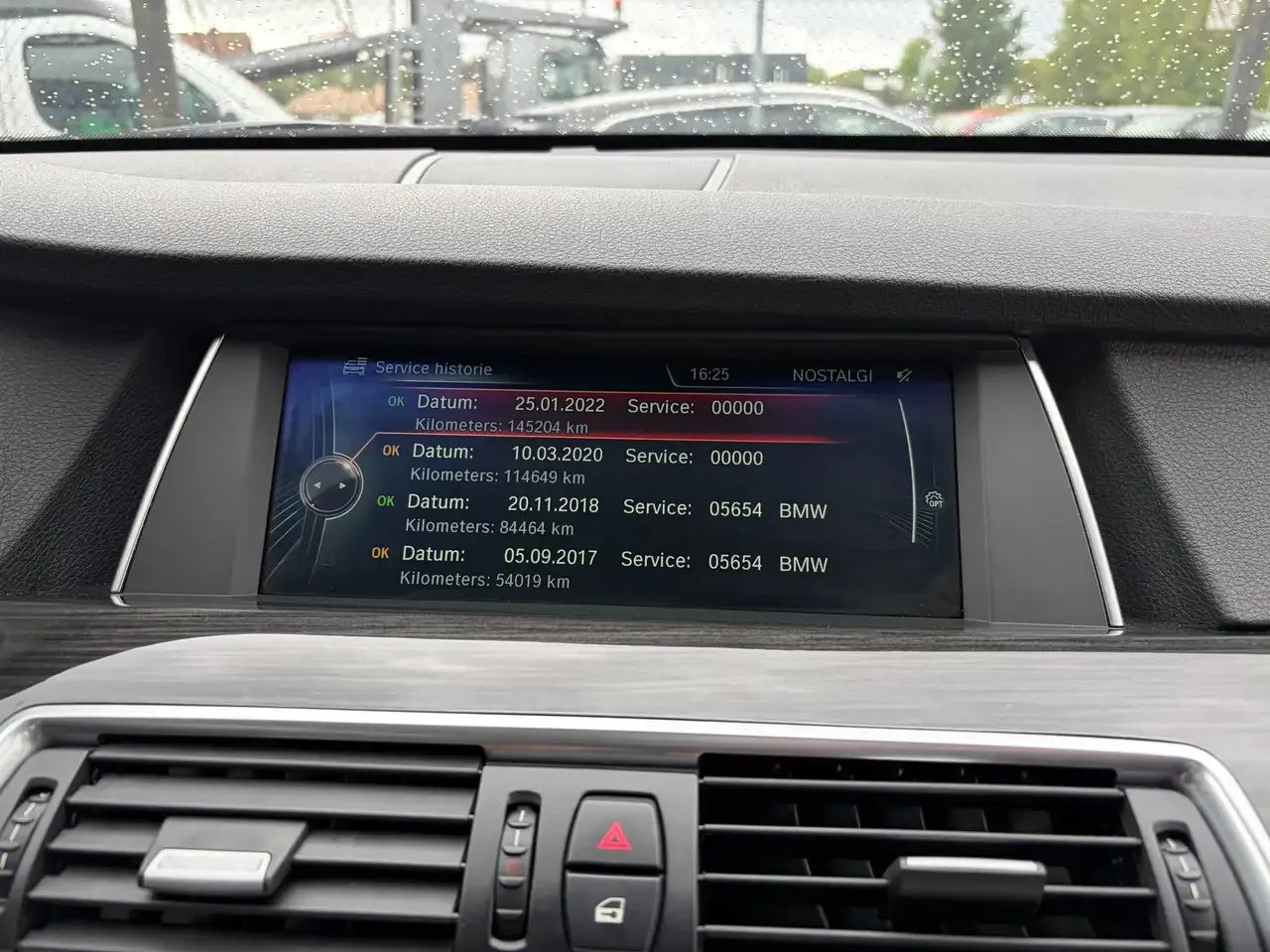 BMW 520 - 18
