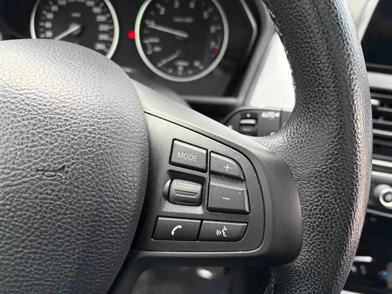 BMW 218 - 16