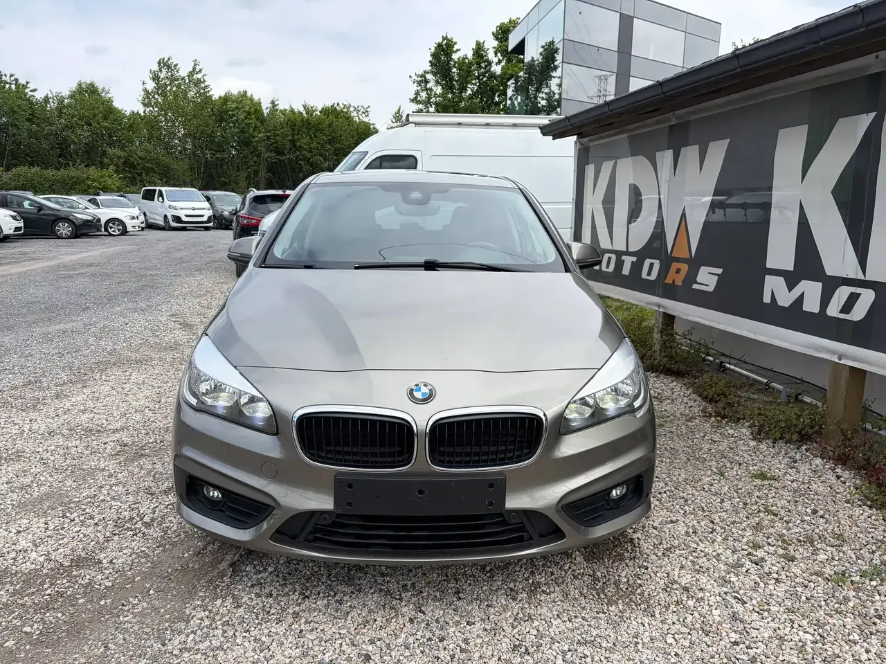 BMW 218 - 2