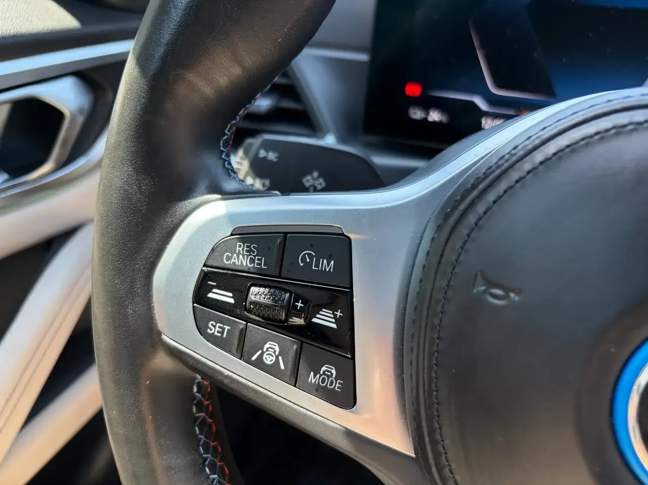 BMW i4 - 19