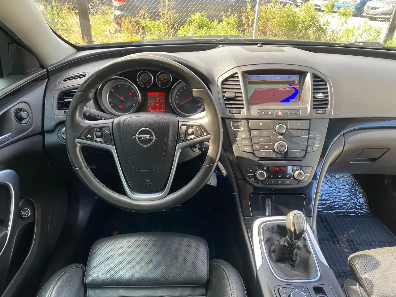 Opel Insignia - 13