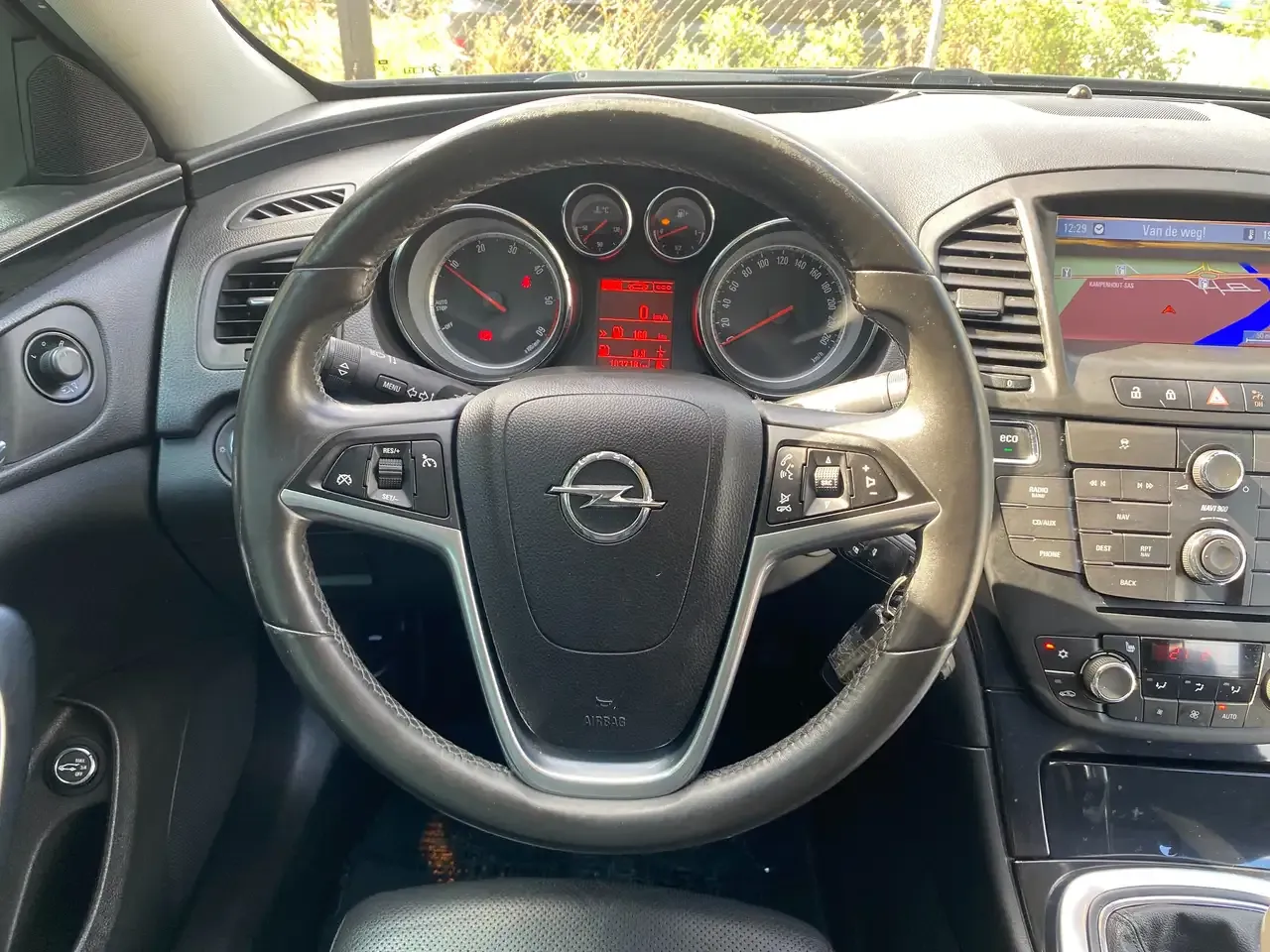 Opel Insignia - 14