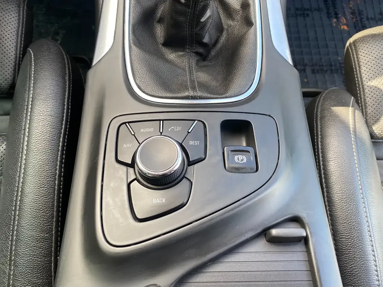 Opel Insignia - 17