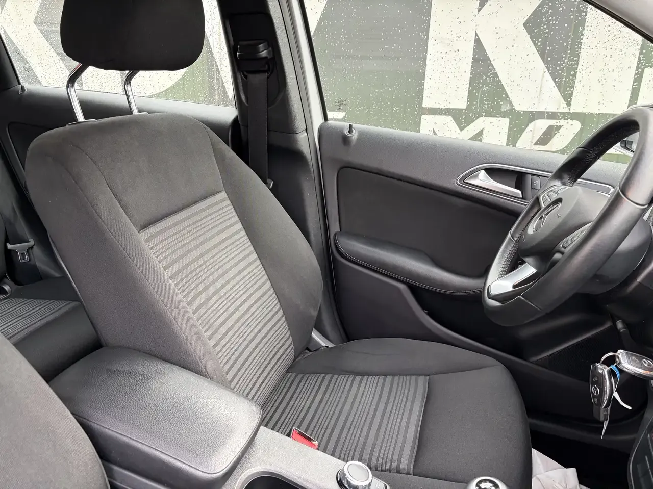 Mercedes-Benz B 180 - 9