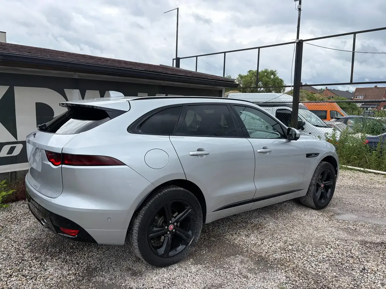 Jaguar E-Pace - 4