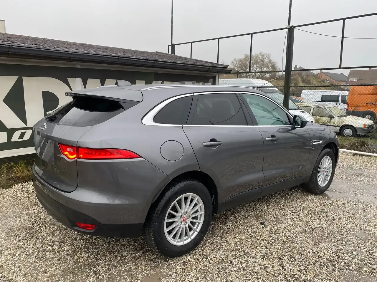 Jaguar F-Pace - 4