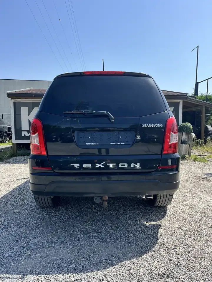 SsangYong Rexton - 4