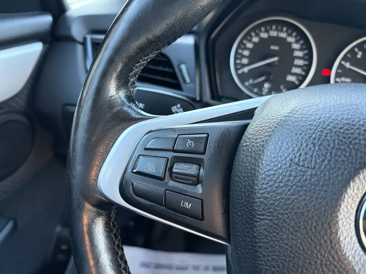 BMW 216 - 15