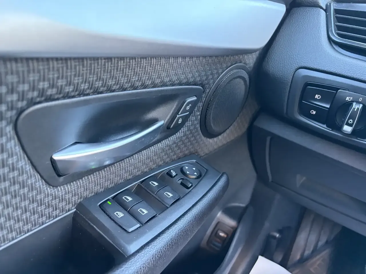 BMW 216 - 16