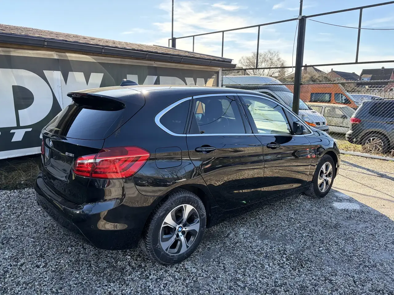 BMW 216 - 4