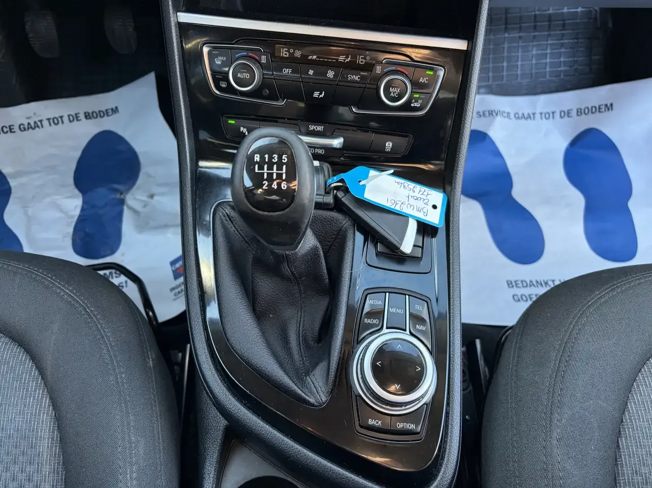 BMW 216 - 10