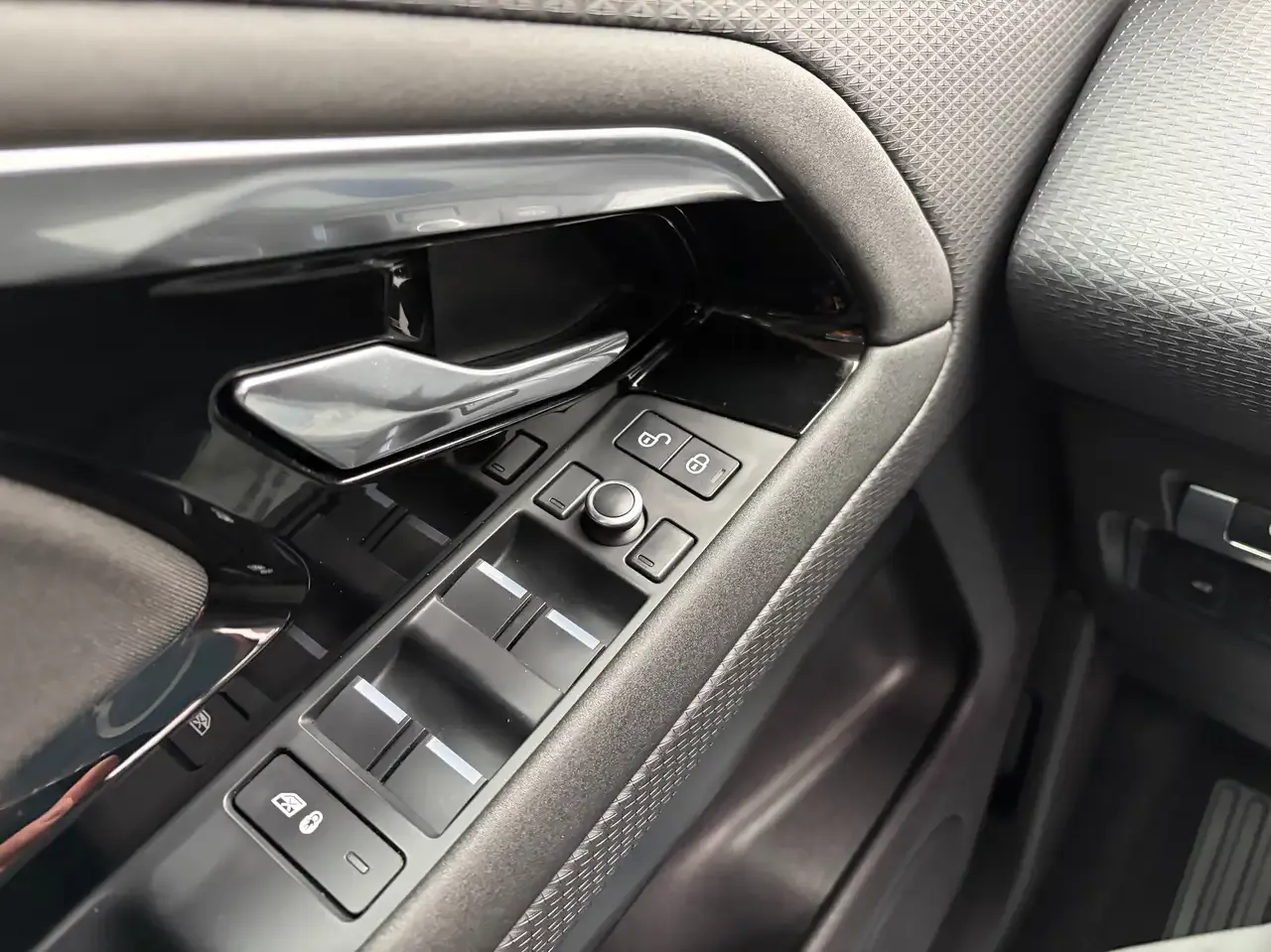 Land Rover Range Rover Evoque - 19