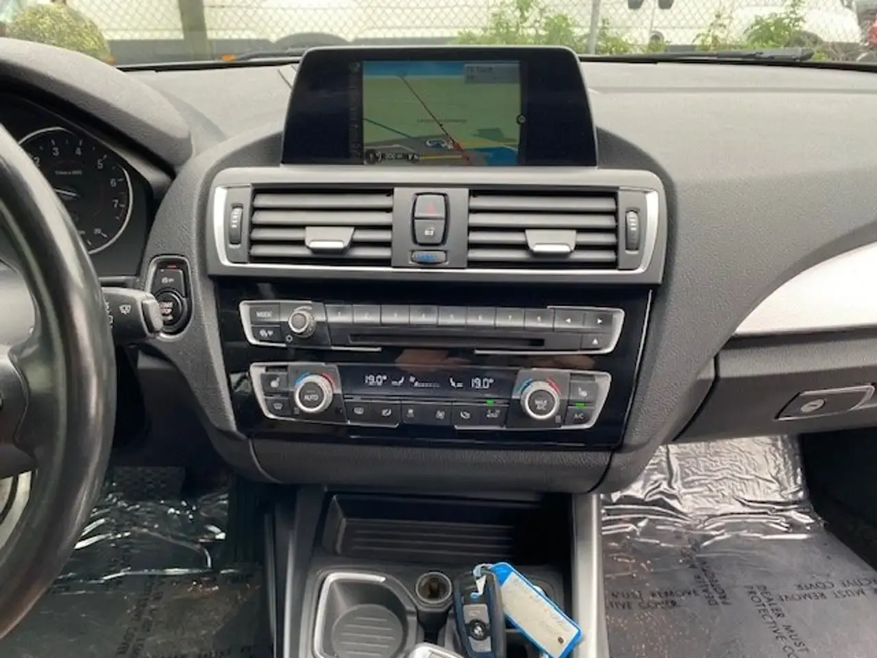 BMW 218 - 15