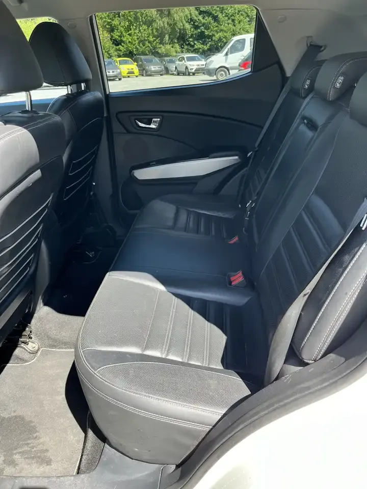 SsangYong Tivoli - 13