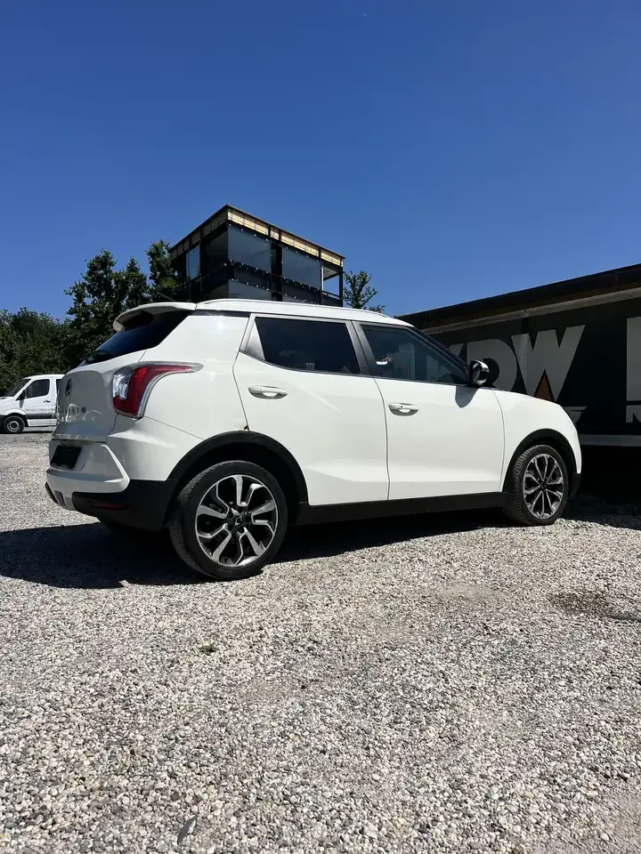 SsangYong Tivoli - 4