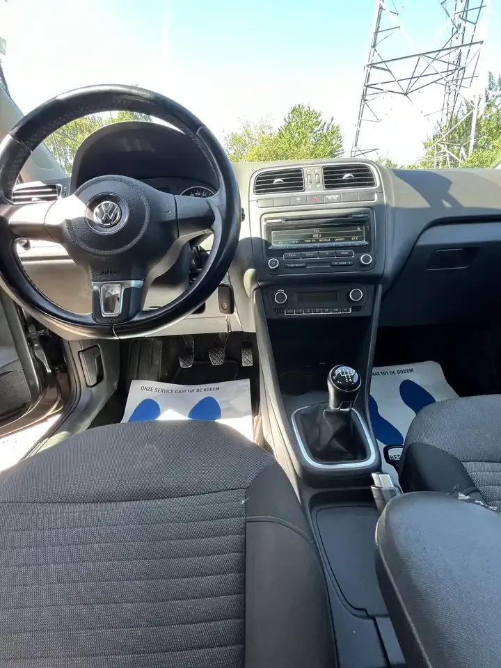Volkswagen Polo - 8