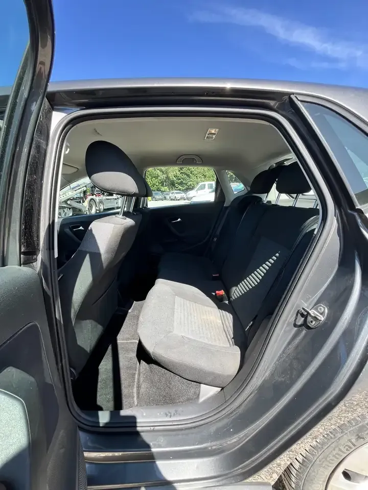 Volkswagen Polo - 10
