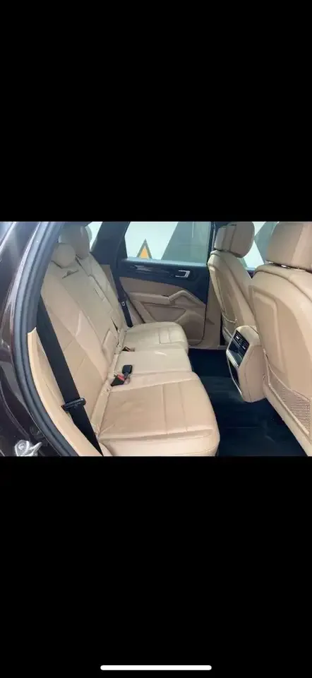 Porsche Cayenne - 15
