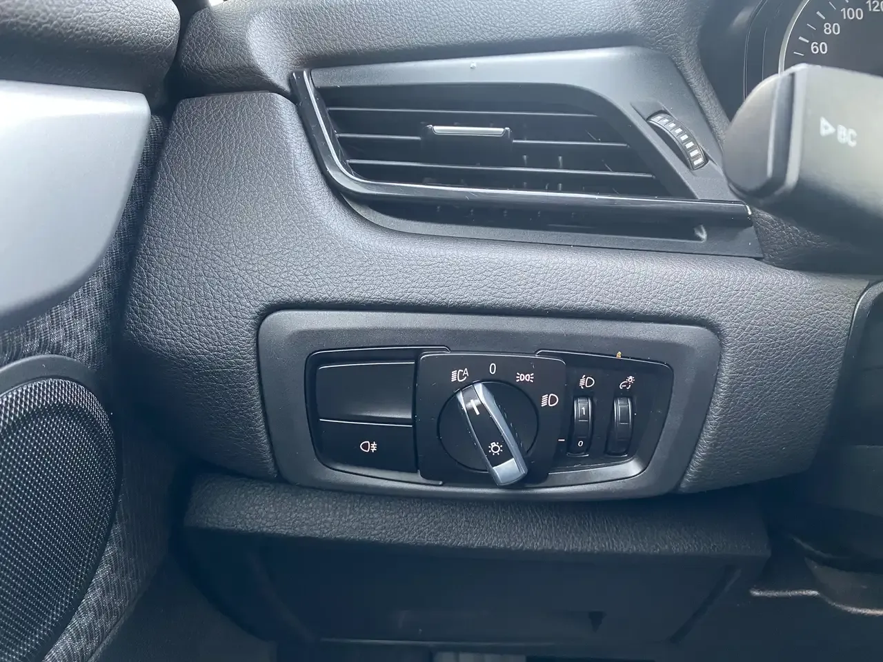 BMW 216 - 16
