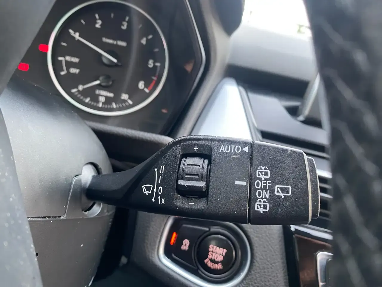 BMW 216 - 18