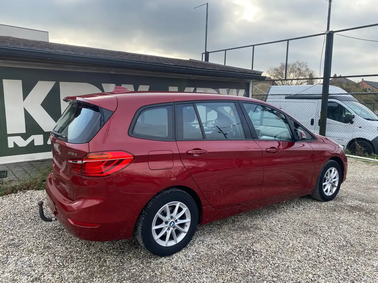 BMW 216 - 4