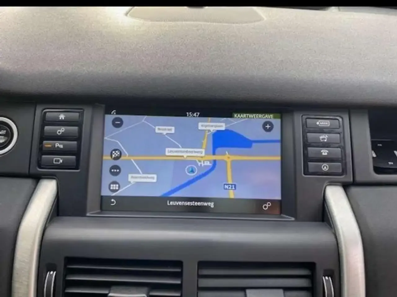 Land Rover Discovery Sport - 13
