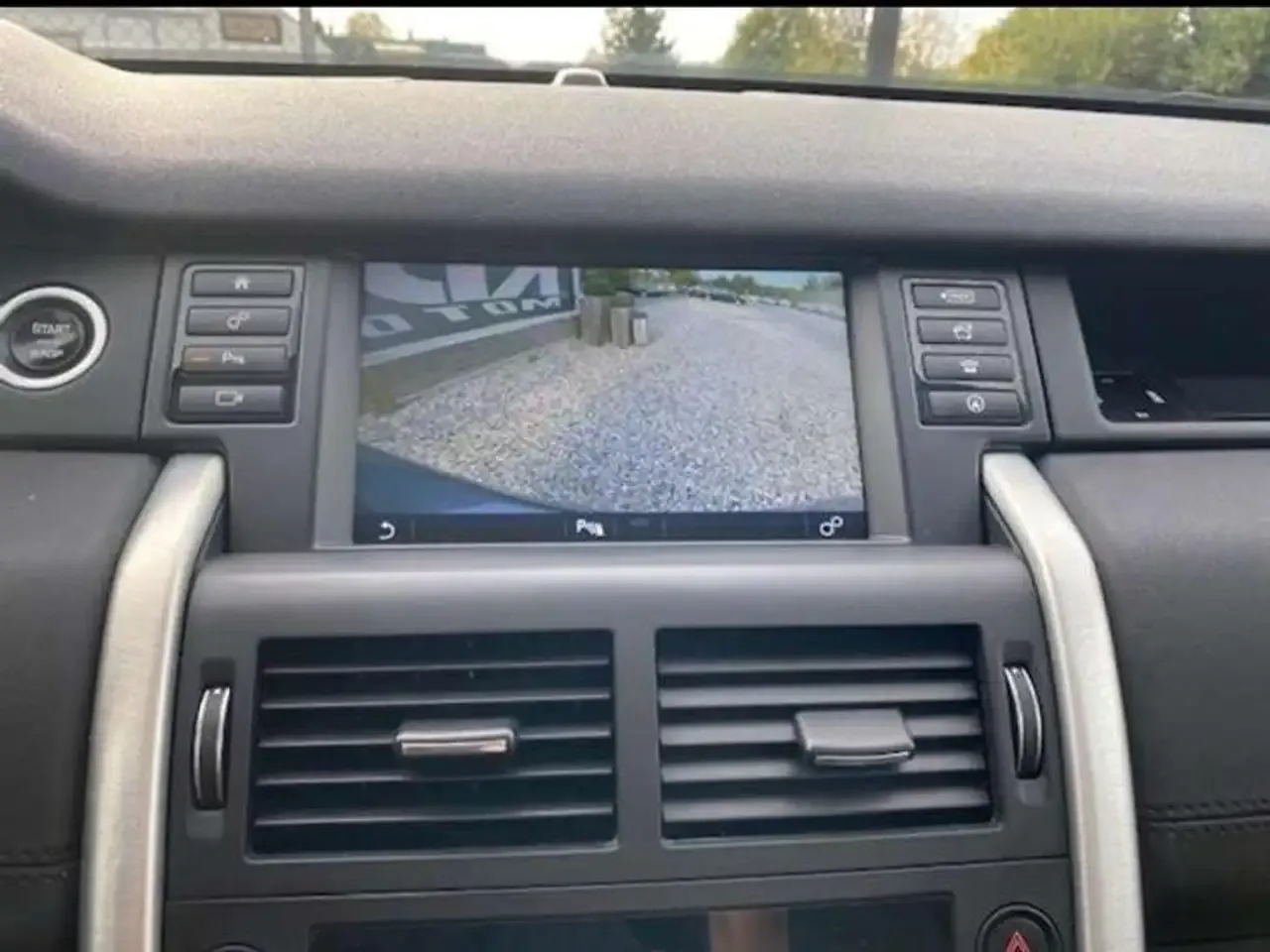 Land Rover Discovery Sport - 14