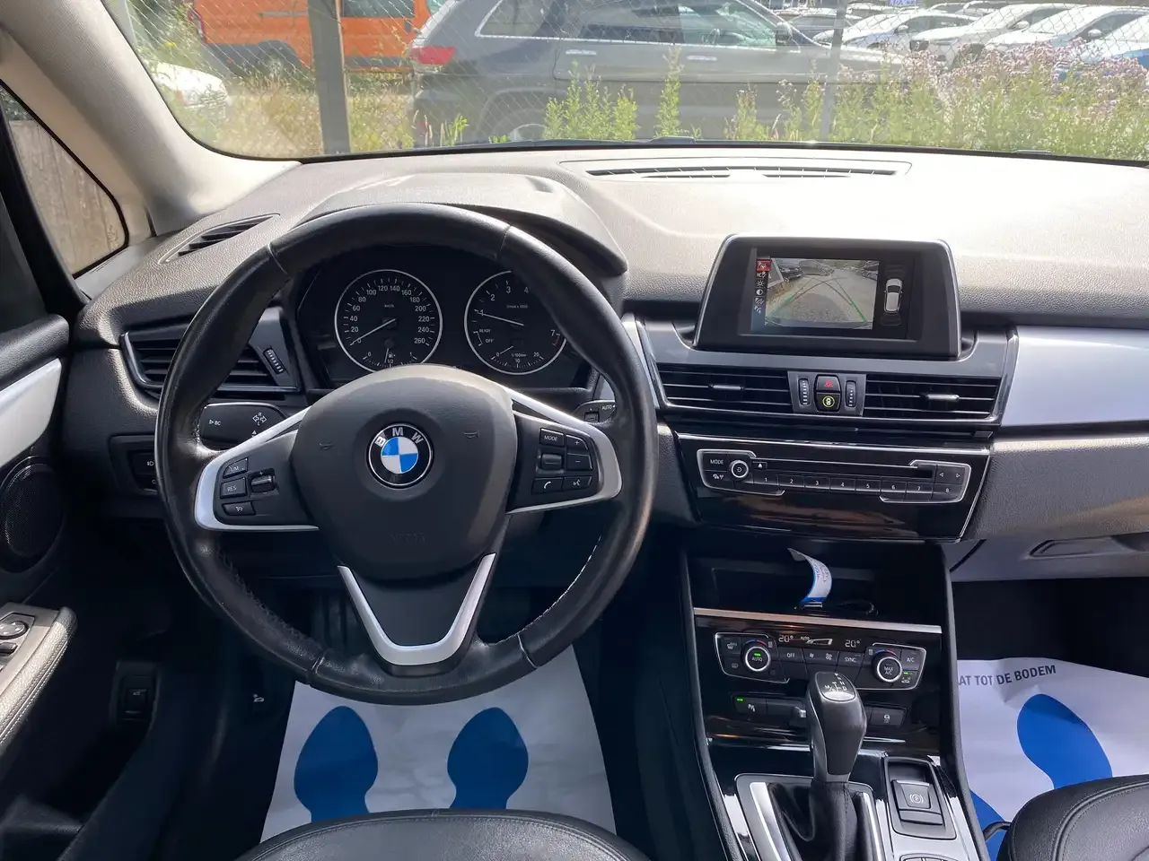 BMW 218 - 11
