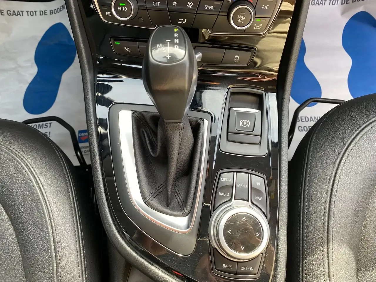 BMW 218 - 12