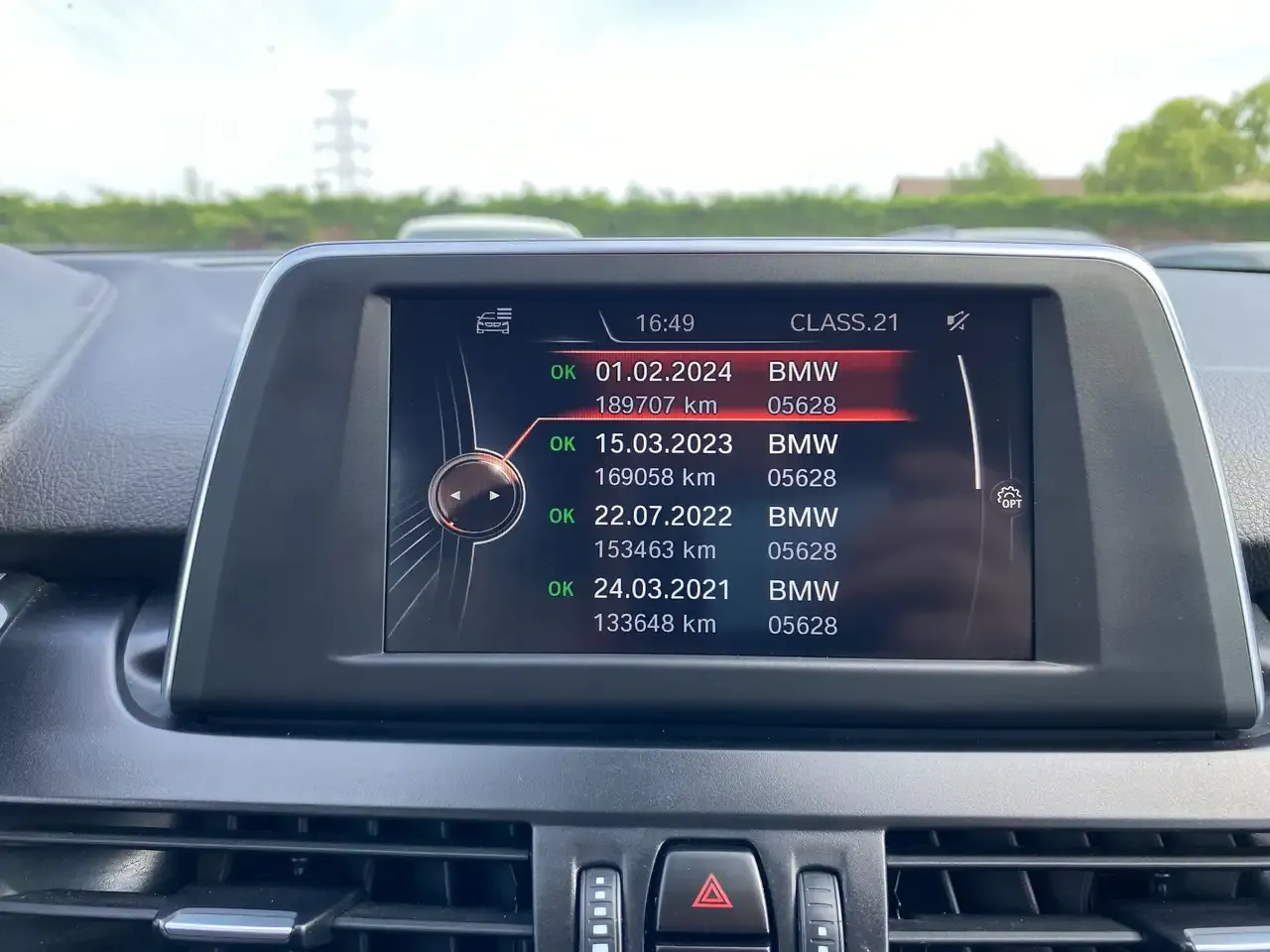 BMW 218 - 22