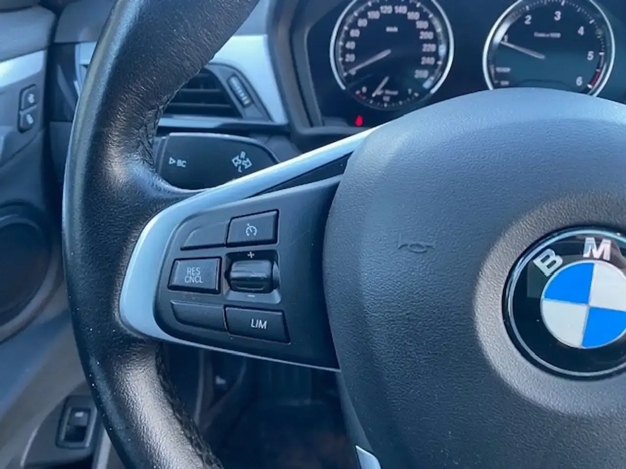 BMW X2 - 15