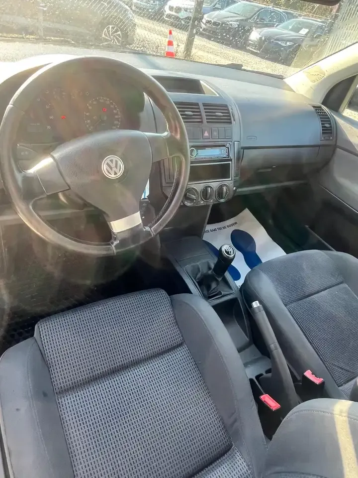 Volkswagen Polo - 5