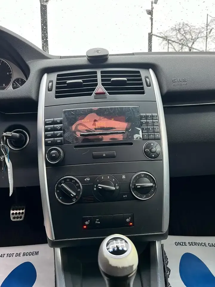 Mercedes-Benz B 180 - 7