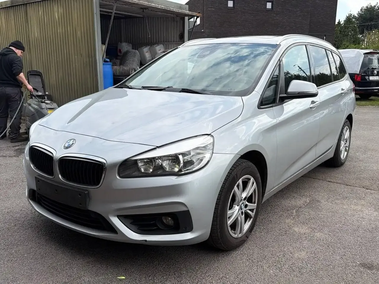 BMW 216